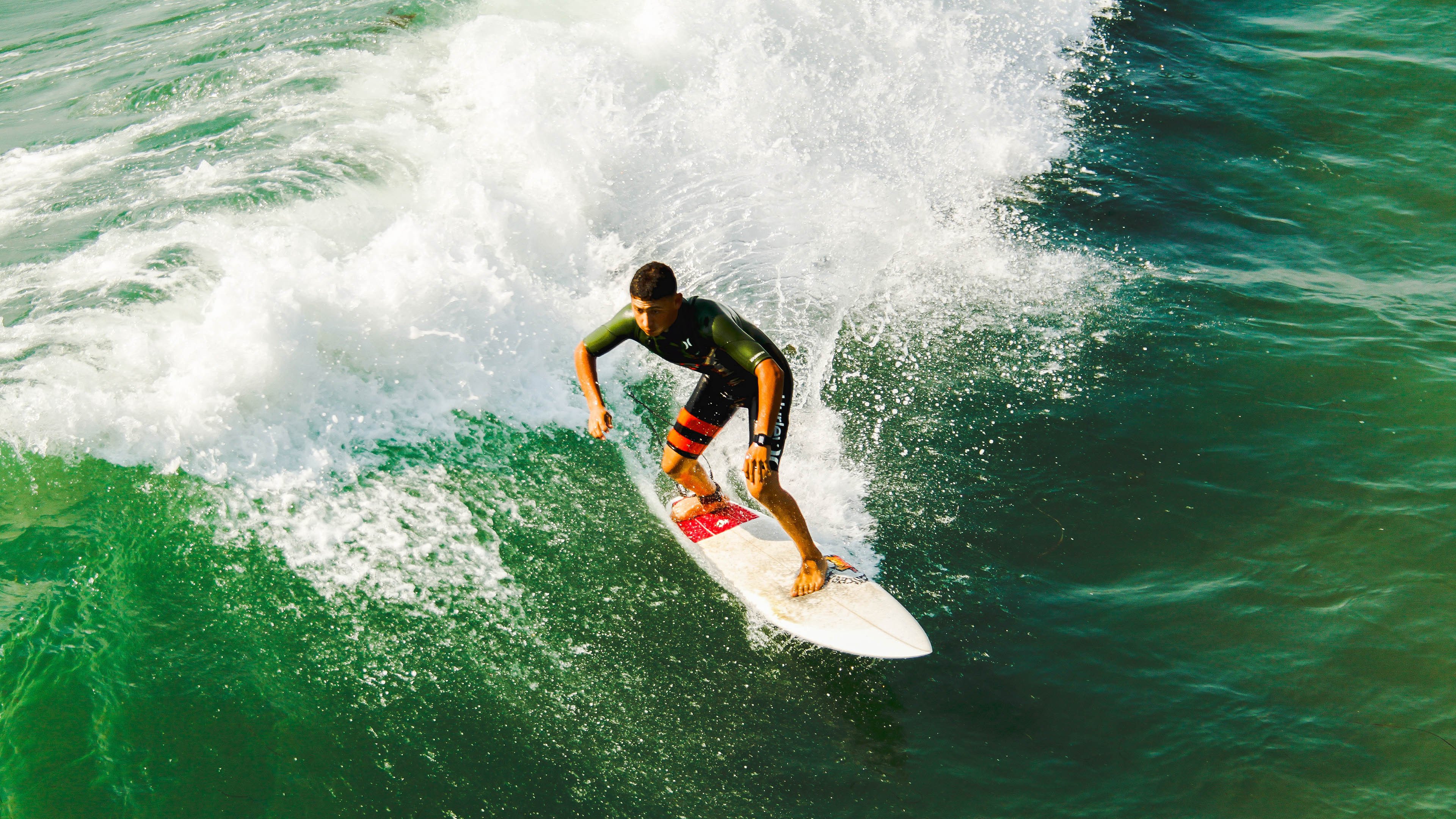 巴萨青年天才闪耀赛场